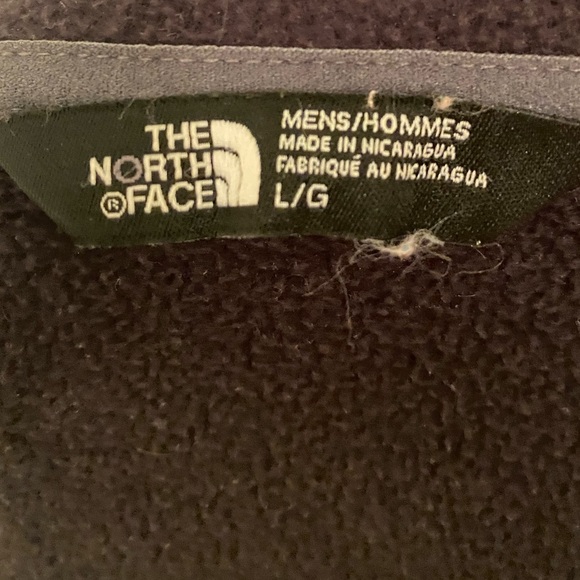 Unisex North Face Fleece Jacket - Picture 3 of 4